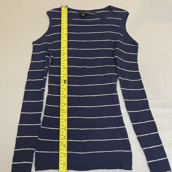360 Sweater Womens Small Pullover Cold Shoulder Ribbed Striped Stretch Blue/Whit - Picture 3 of 6